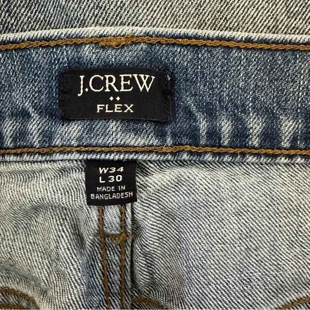 J Crew Men's Straight-fit jean in signature flex size 34/30(e5
